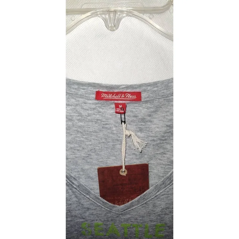 Seattle Sounders MLS FC Women's Medium V-Neck grey T-Shirt NWT Mitchell & Ness - Picture 3 of 11